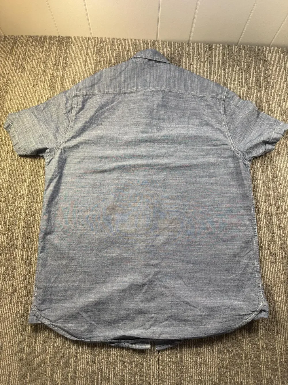 Woolrich Shirt Mens Medium Blue Short Sleeve Button Front Chambray Casual